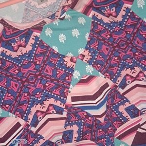 Lularoe Perfect Tee